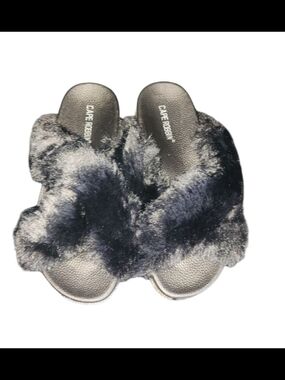 Cape Robin Black Faux Fur Slide Slippers